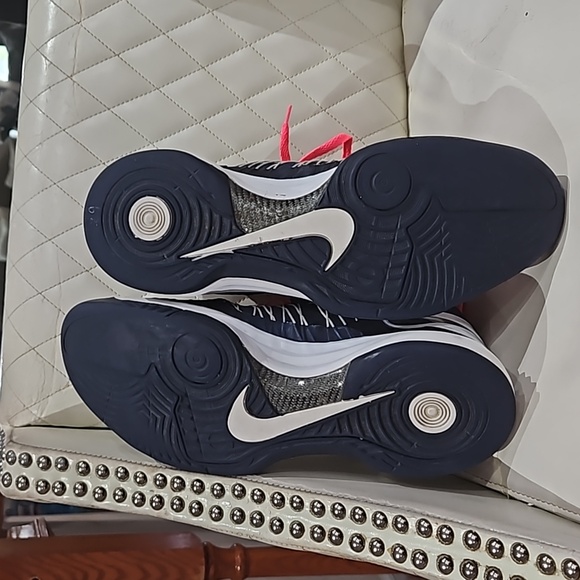 RARE NIKE HYPERDUNK MEN ' S SNEAKERS - Picture 3 of 4